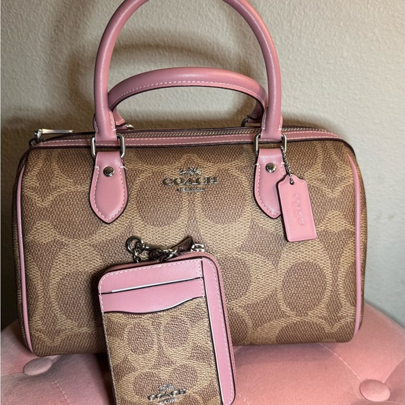 Coach Rowan signature Dusty Pink - Picture 2 of 11